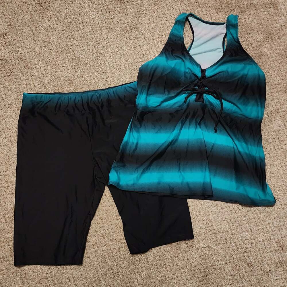 Lalagen Plus Size Ombre Racerback Tankini Swimsuit with Capris